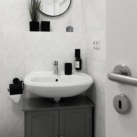 Daire Deluxe With Balcony Near Stadium & *
