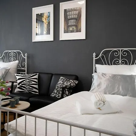 Deluxe With Balcony Near Stadium & Daire