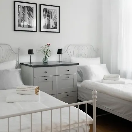 Deluxe With Balcony Near Stadium & Daire *