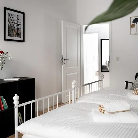 Daire Deluxe With Balcony Near Stadium & *