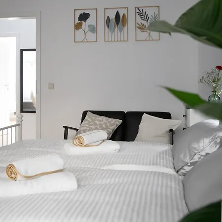 Deluxe With Balcony Near Stadium & Daire