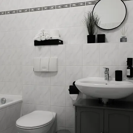 Deluxe With Balcony Near Stadium & Daire *
